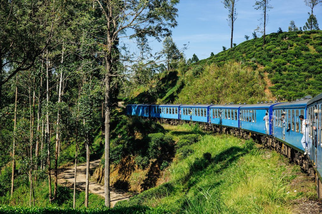 DAY 9 TRAIN BETWEEN NUWARA ELIYA AND KANDY copy 2